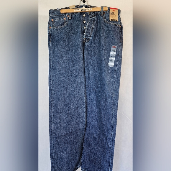 NWT Levi's Men's 501 Original Fit Jeans 35x32 - Picture 1 of 12